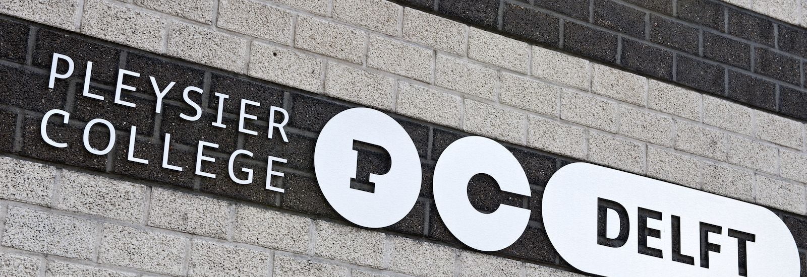 Delft logo gevel